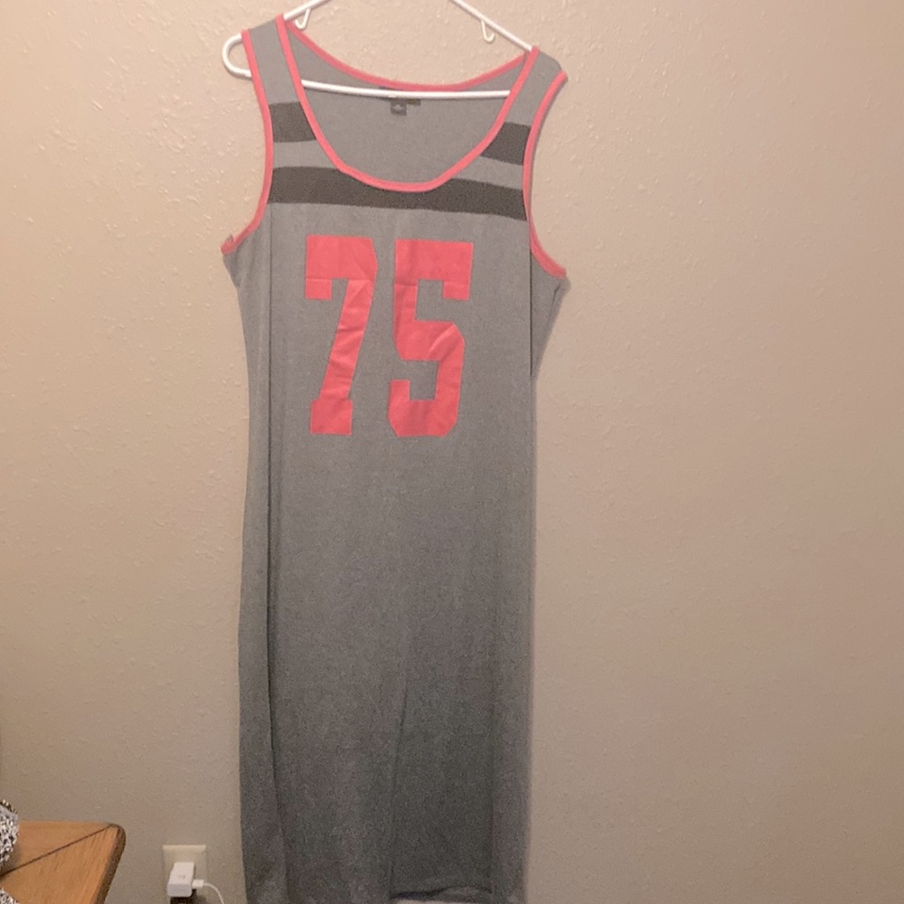 Rouge  2xl dress